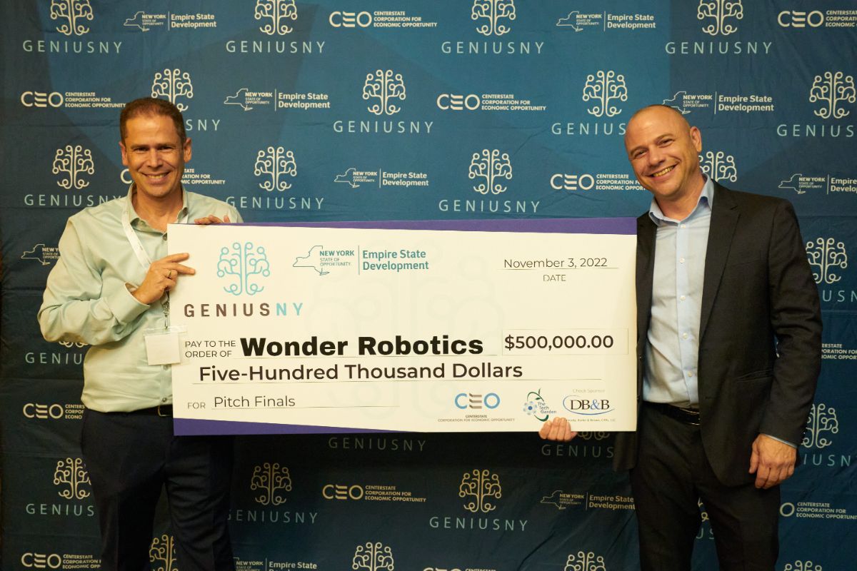 Wonder Robotics receives $500k check